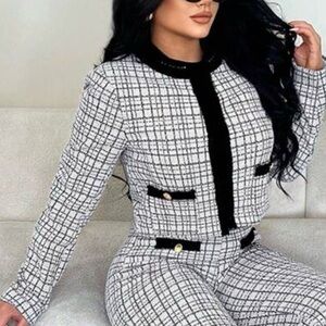 Minimalist Elegant Vintage black&white plaid Jacket!